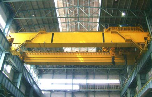 橋式起重機